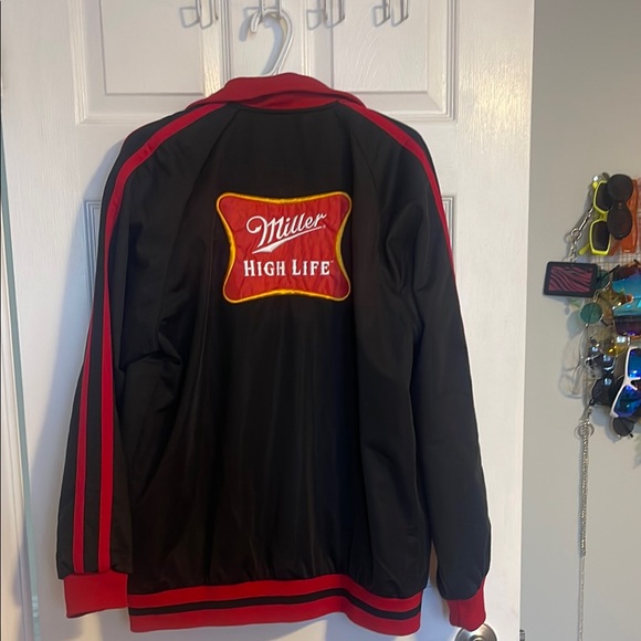 Black and Red Jacket - Picture 3 of 3